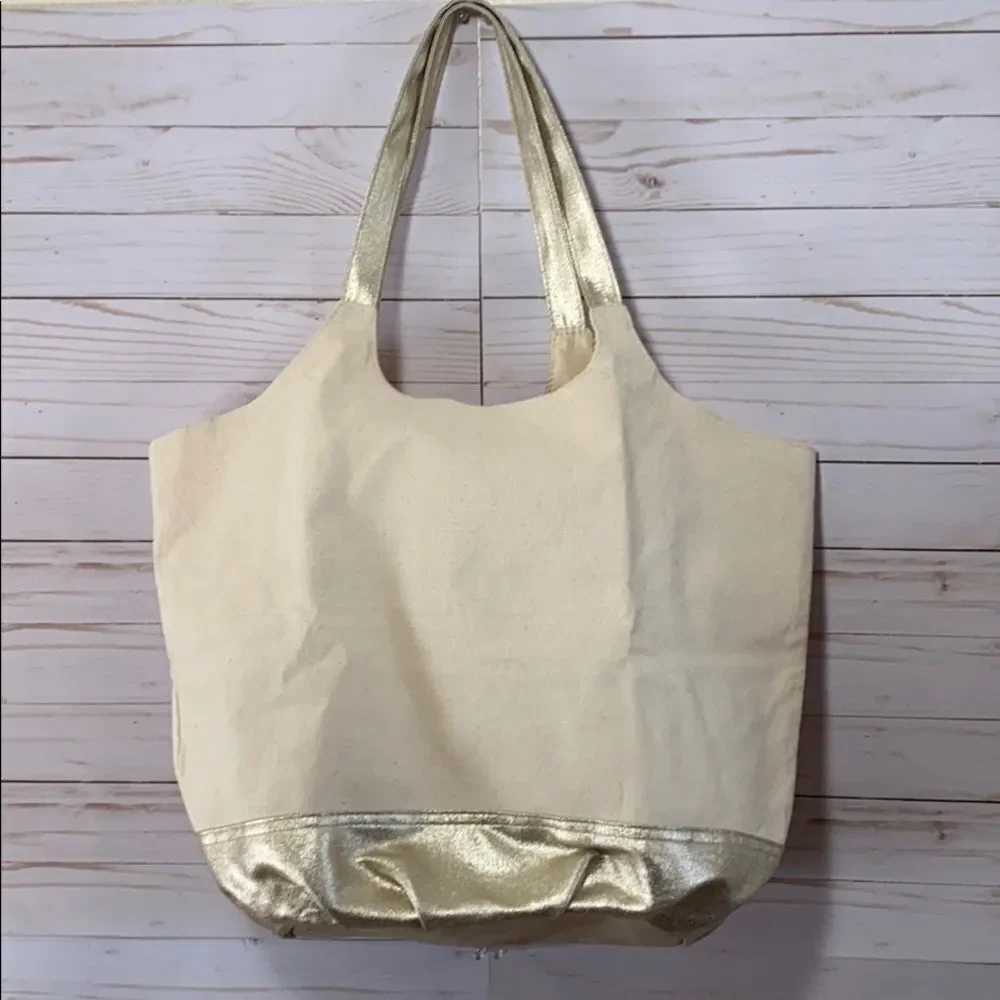 Victoria’s Secret Summer Love Tote